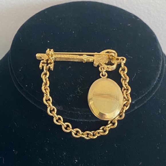 Vintage Gold Tone Key with Dangle Chain and Locket Brooch - Picture 3 of 7
